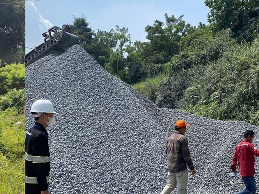 Pemeriksaan stockpile bersama tim lapangan